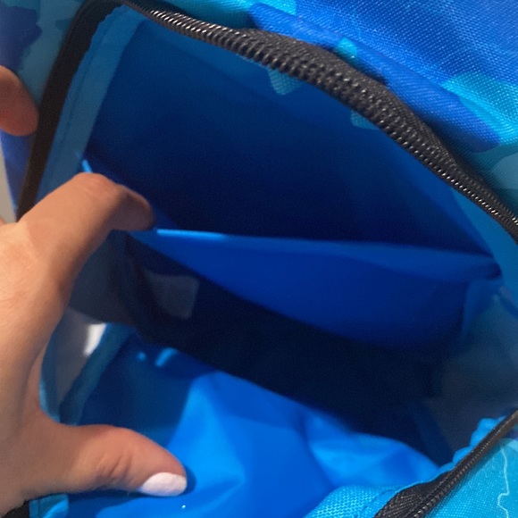 Fortnite sling back pack - Picture 3 of 5